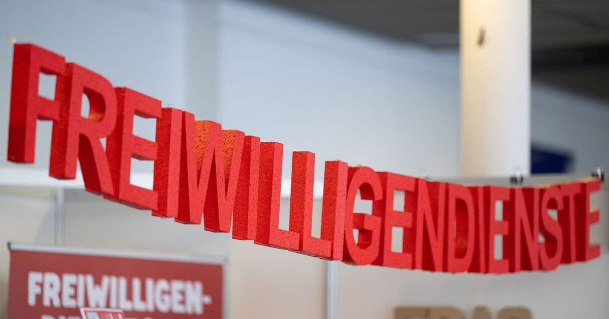 Freiwilligendienste: gut für andere – und fürs Rentenkonto. Bei FSJ, FÖJ oder BFD zahlt die Einsatzstelle Beiträge in die Rentenversicherung.